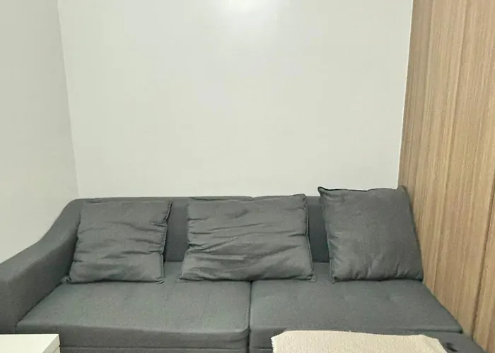 Cozy Near Moa & Airport Apartment Manila