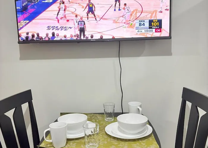 Cozy Near Moa & Airport Apartment Manila