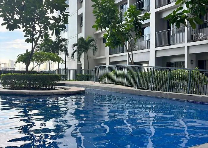 Apartment Cozy Near Moa & Airport